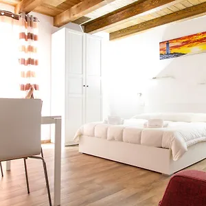 casa-adriana-cefalu-90015.sicilyhotelsitaly.net/